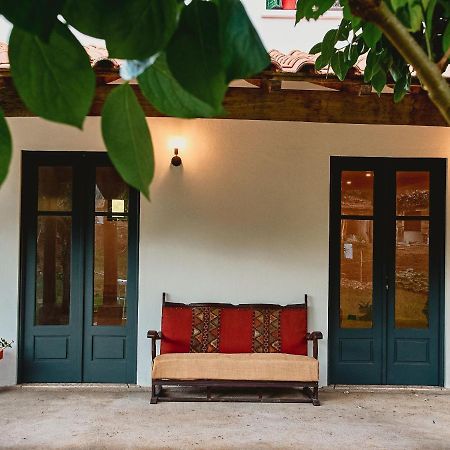 Epicos House, Your Home Away From Home. Nogueira  ภายนอก รูปภาพ
