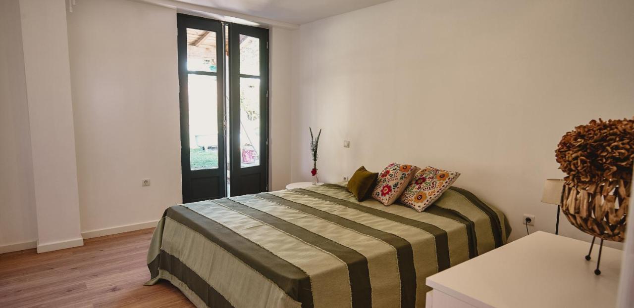 Epicos House, Your Home Away From Home. Nogueira  ภายนอก รูปภาพ